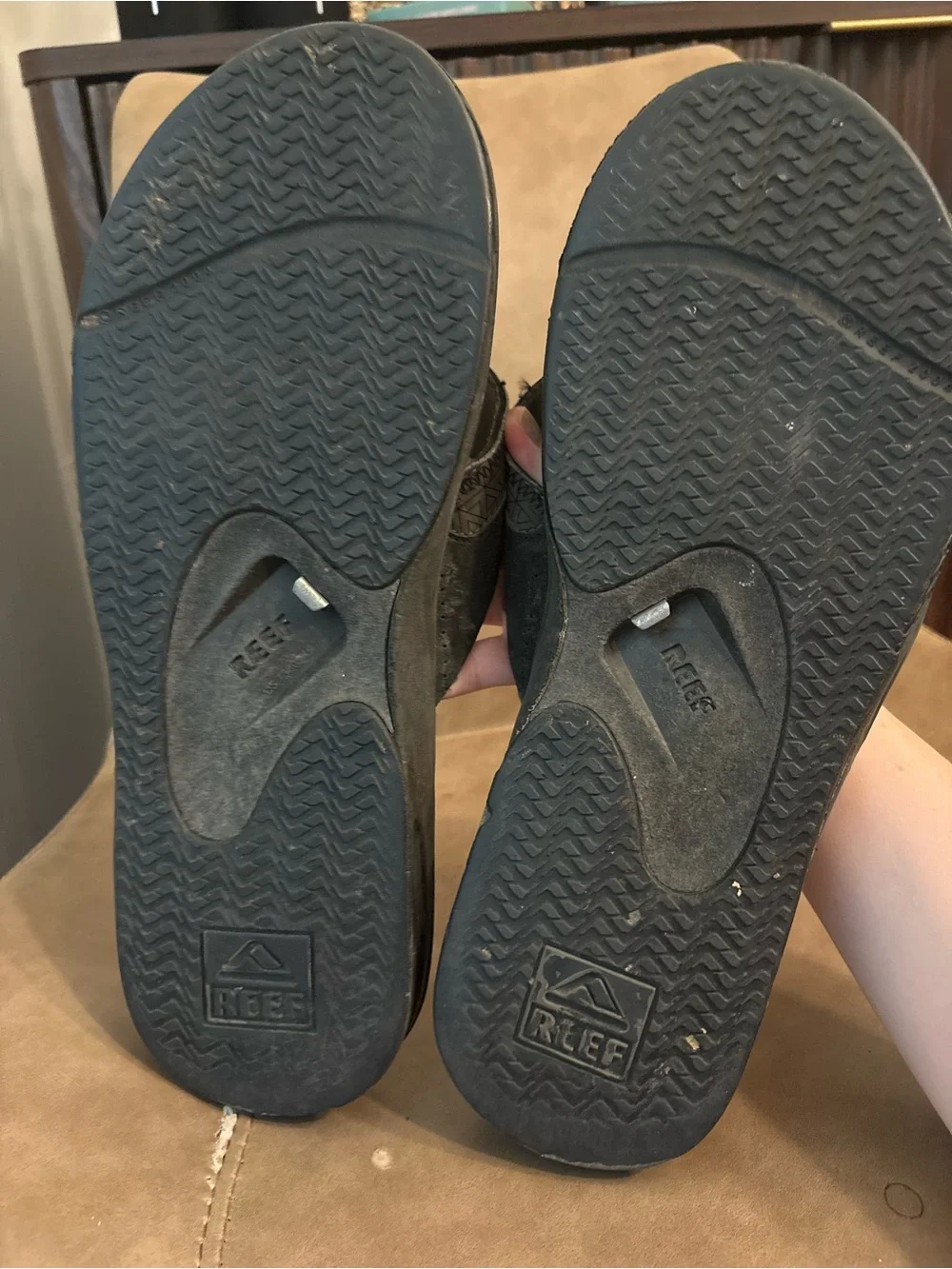 Reef black bottle opener flip flops sandals size 13